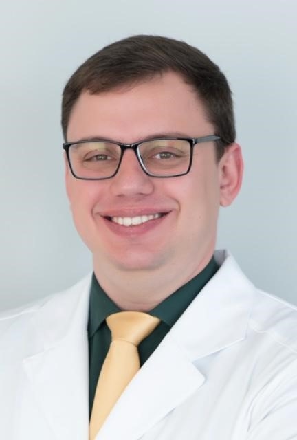 Dr. Vinicius Vertematti